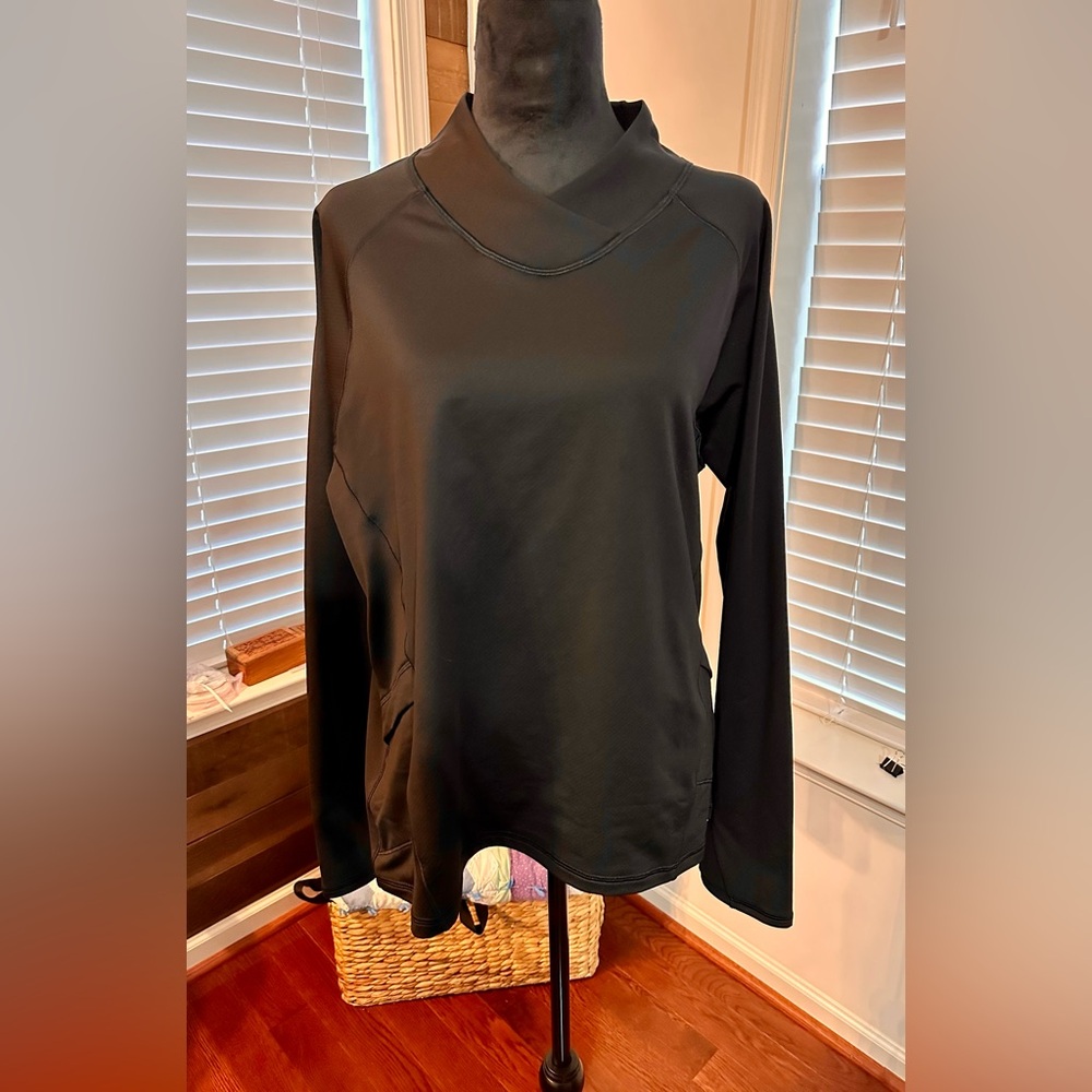 Athleta Long Sleeve Top